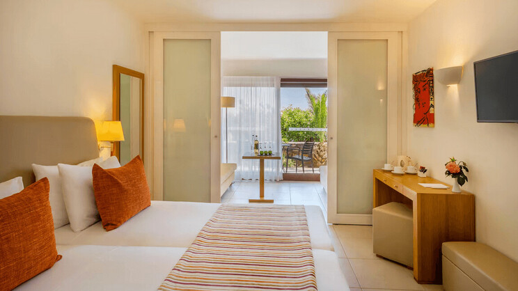 Blue Sea Beach Affiliated by Meliá